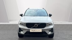 Volvo XC40 2.0 B4P Plus Dark 5dr Auto Petrol Estate